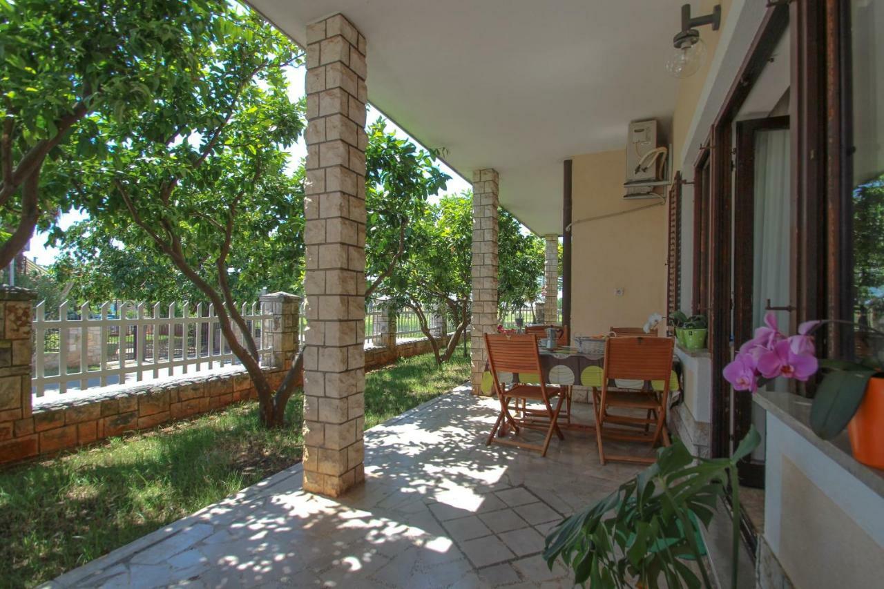 Apartment Sanja Novigrad Istria Exteriér fotografie